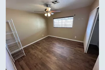 18202 N 33rd Avenue, Phoenix, AZ 85053 - Photo 9