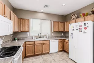 10652 E Second Water Trail, Gold Canyon, AZ 85118 - Photo 7