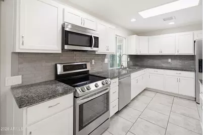 9518 W Oak Ridge Drive, Sun City, AZ 85351 - Photo 9