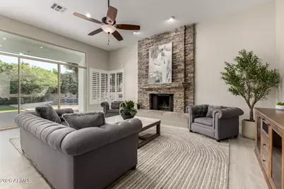 103 W Vista Avenue, Phoenix, AZ 85021 - Photo 9