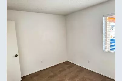5126 E Monte Vista Road, Phoenix, AZ 85008 - Photo 11