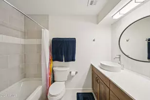 427 E Erie Dr, Tempe, AZ 85282 - Photo 27