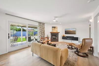 427 E Erie Drive, Tempe, AZ 85282 - Photo 7