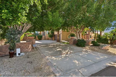 11621 S Blackfoot Drive, Phoenix, AZ 85044 - Photo 5