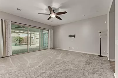 18456 W Paradise Lane, Surprise, AZ 85388 - Photo 11