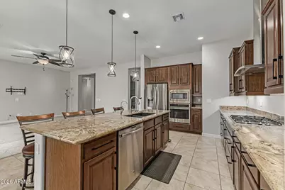 18456 W Paradise Lane, Surprise, AZ 85388 - Photo 15