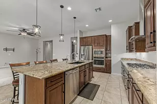 18456 W Paradise Ln, Surprise, AZ 85388 - Photo 15