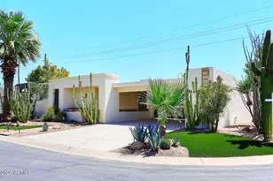 4111 N 87th Pl, Scottsdale, AZ 85251 - Photo 1