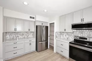 4111 N 87th Pl, Scottsdale, AZ 85251 - Photo 19