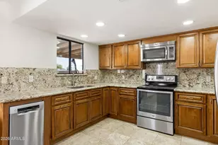 12833 North 22nd St, Phoenix, AZ 85022 - Photo 11