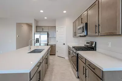 26113 N 170th Avenue, Surprise, AZ 85387 - Photo 3