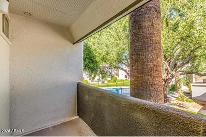 302 E Monte Vista Road #A16, Phoenix, AZ 85004 - Photo 3