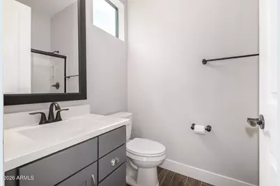 9818 S 7th Place, Phoenix, AZ 85042 - Photo 31