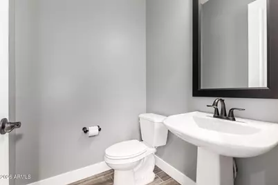 9818 S 7th Place, Phoenix, AZ 85042 - Photo 35