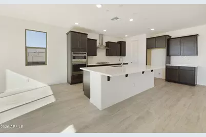 15667 W Mercer Lane, Surprise, AZ 85379 - Photo 17