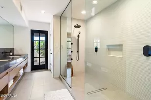 9836 E Topaz Dr, Scottsdale, AZ 85258 - Photo 15