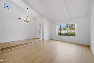 10520 N 78th Place, Scottsdale, AZ 85258 - Photo 3