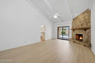 10520 N 78th Place, Scottsdale, AZ 85258 - Photo 5