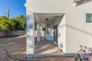 2214 N 28th St, Phoenix, AZ 85008 - Photo 29