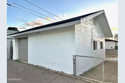 702 Paxton Avenue, Miami, AZ 85539 - Photo 3