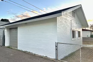 702 Paxton Ave, Miami, AZ 85539 - Photo 3