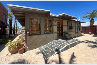 902 E Palm Lane #Apt A, Phoenix, AZ 85006 - Photo 1