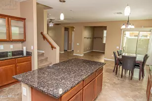 2162 W Scully Dr, Phoenix, AZ 85023 - Photo 7