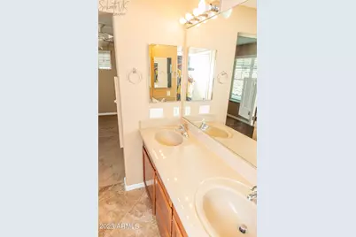 2162 W Scully Drive, Phoenix, AZ 85023 - Photo 25