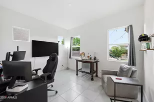 114 E Pasaro Dr, Phoenix, AZ 85085 - Photo 21