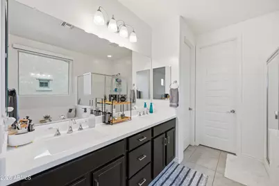 114 E Pasaro Drive, Phoenix, AZ 85085 - Photo 11