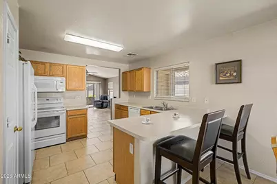 12531 W Mauna Loa Lane, El Mirage, AZ 85335 - Photo 7