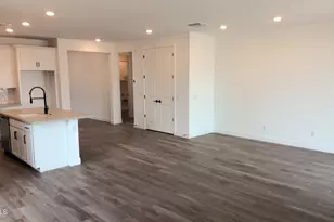 15224 W Gray Fox Trl, Surprise, AZ 85387 - Photo 7