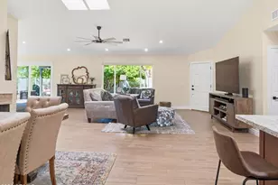 5349 E Kelton Ln, Scottsdale, AZ 85254 - Photo 11