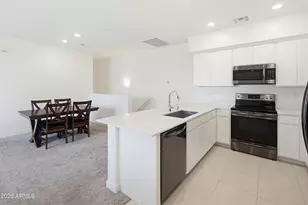 2748 S Cavalier Dr, Gilbert, AZ 85295 - Photo 9