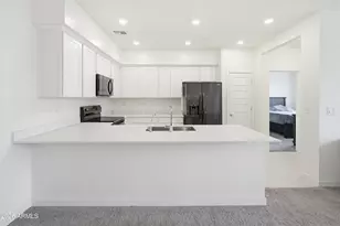 2748 S Cavalier Dr, Gilbert, AZ 85295 - Photo 7