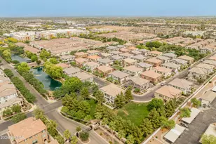 2748 S Cavalier Dr, Gilbert, AZ 85295 - Photo 35