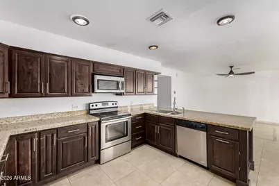 5017 N 64th Avenue, Glendale, AZ 85301 - Photo 15