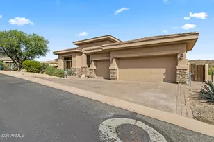 415 E Desert Wind Dr, Phoenix, AZ 85048 - Photo 3