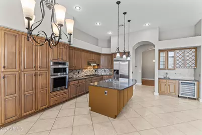 415 E Desert Wind Drive, Phoenix, AZ 85048 - Photo 13
