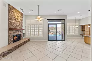 415 E Desert Wind Dr, Phoenix, AZ 85048 - Photo 7