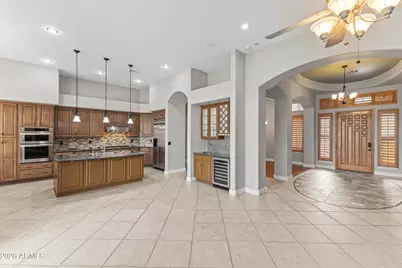 415 E Desert Wind Drive, Phoenix, AZ 85048 - Photo 9