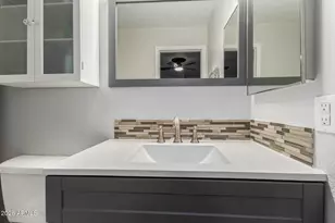 409 W Blackhawk Dr, Phoenix, AZ 85027 - Photo 17