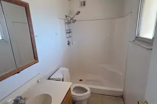 5327 N 40th Ln, Phoenix, AZ 85019 - Photo 9