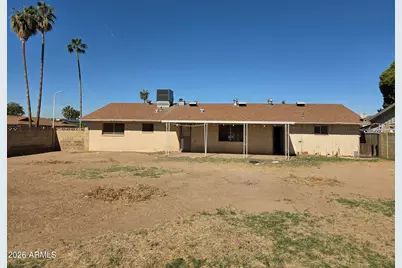 5327 N 40th Lane, Phoenix, AZ 85019 - Photo 13