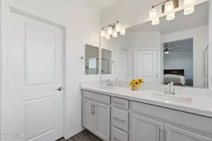 12844 W Tuckey Ln, Glendale, AZ 85307 - Photo 17