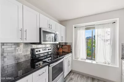 11921 N 76th Lane, Peoria, AZ 85345 - Photo 13