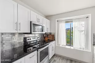 11921 N 76th Ln, Peoria, AZ 85345 - Photo 13