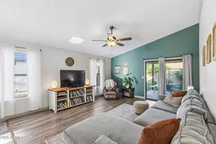 11921 N 76th Ln, Peoria, AZ 85345 - Photo 21