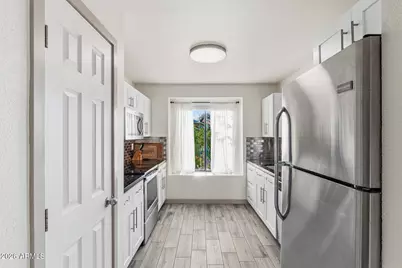 11921 N 76th Lane, Peoria, AZ 85345 - Photo 11