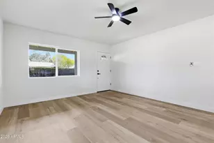 3144 N 34th St, Phoenix, AZ 85018 - Photo 9